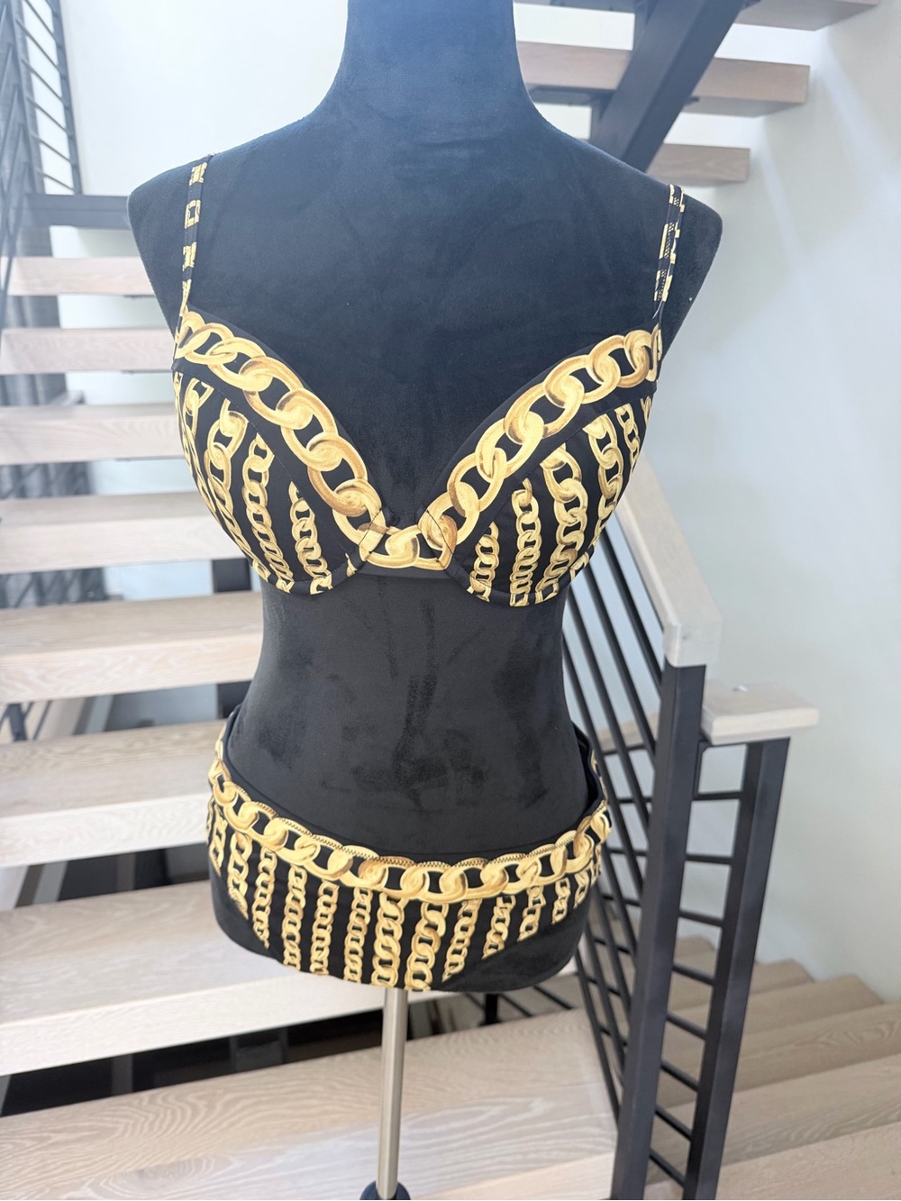 Gottex pandora Box Black & Gold Chain Print Underwire Bikini Swimsuit size 16 - Picture 6 of 8